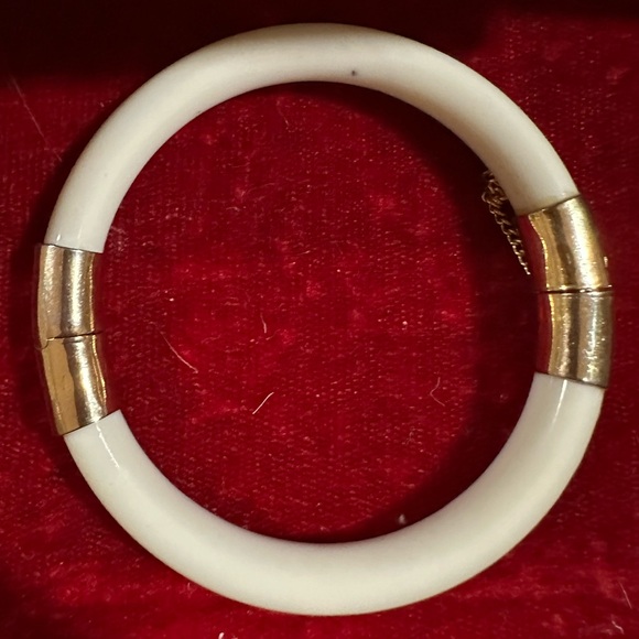 Vintage Peking Jade Cream Hinged Bangle - Picture 4 of 6